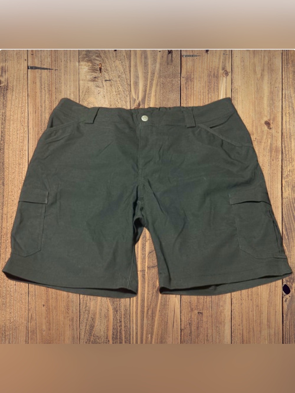 Duluth Trading Co Black Women's Bottoms with Cream Label